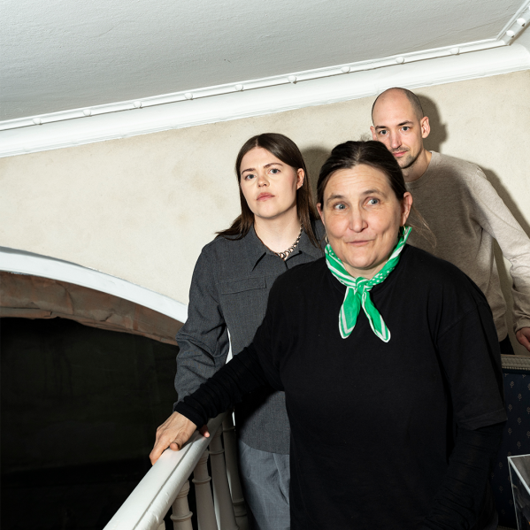 Siri Albinsson Svedborg & Adrian Bursell x Handtryckta Tapeter Långholmen. Foto: Daniel Camerini