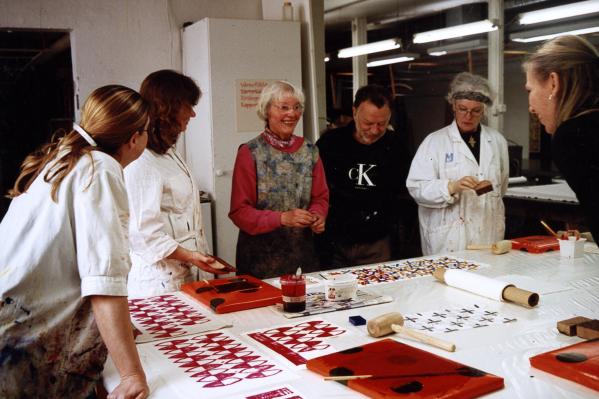 Ellen Odin håller kurs för verkstadens medlemmar. Foto Dyveke Zadig